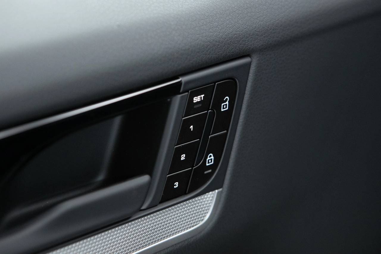 Thumbnail: 2026 Porsche  - 25