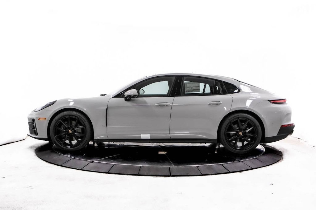 New 2025 Porsche Panamera 4 Sedan