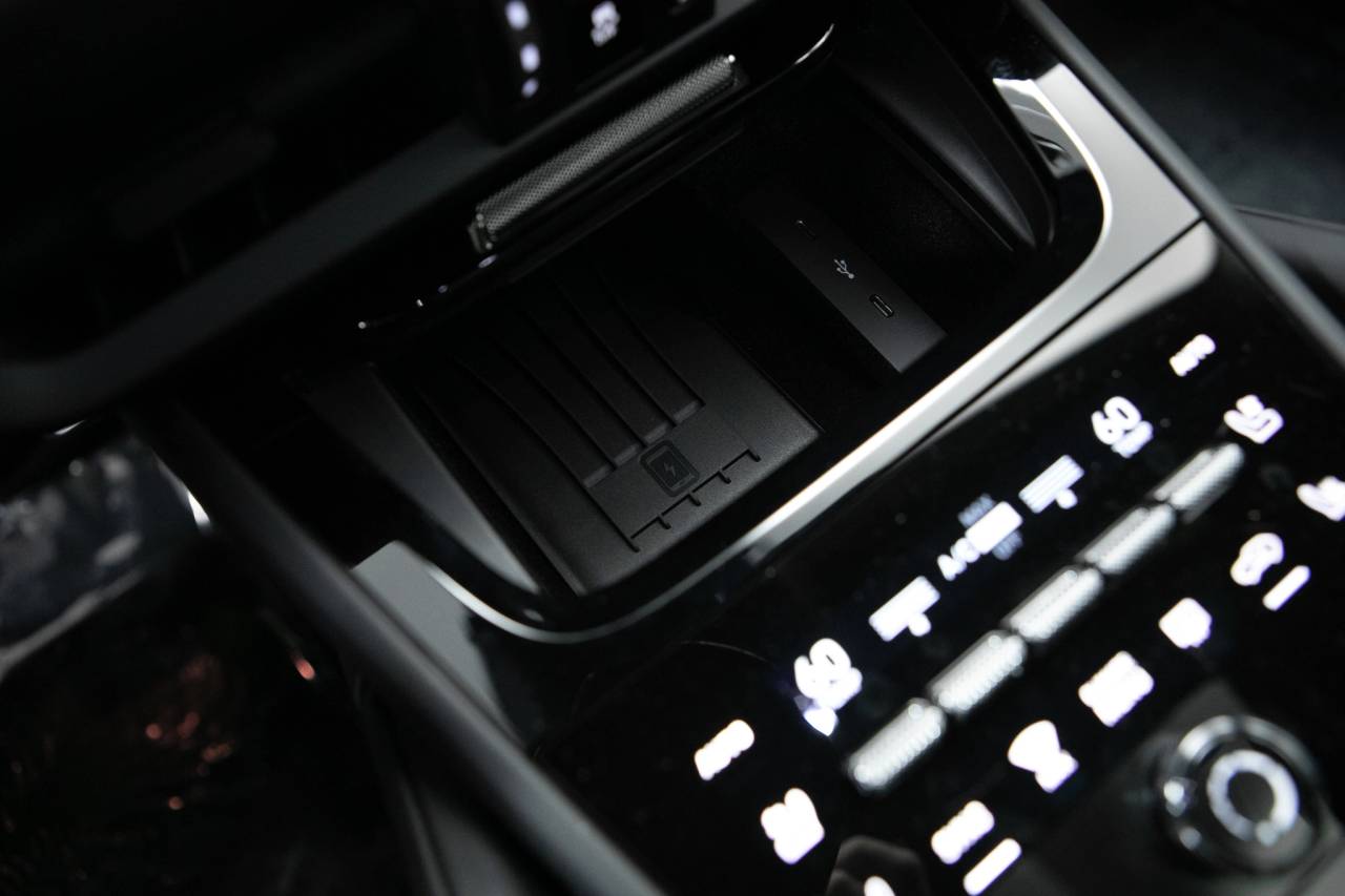 Thumbnail: 2025 Porsche Cayenne - 32