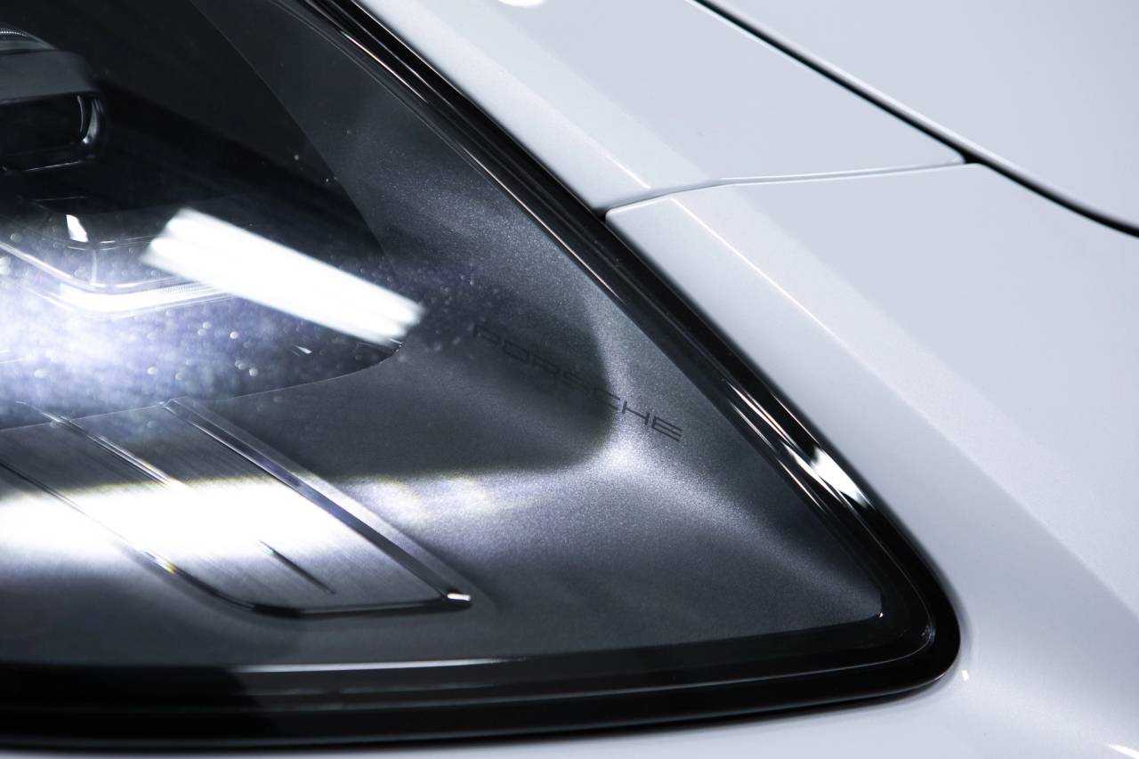 Thumbnail: 2026 Porsche Panamera - 13