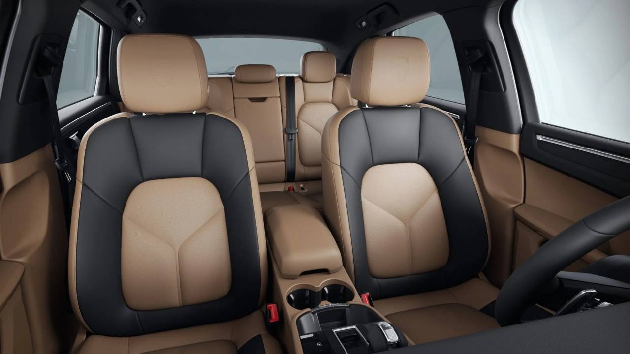 Thumbnail: 2026 Porsche Macan - 10