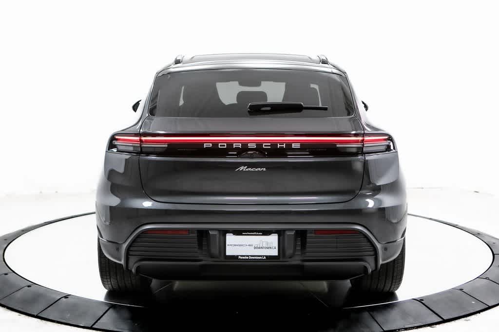 Thumbnail: 2025 Porsche Macan - 6