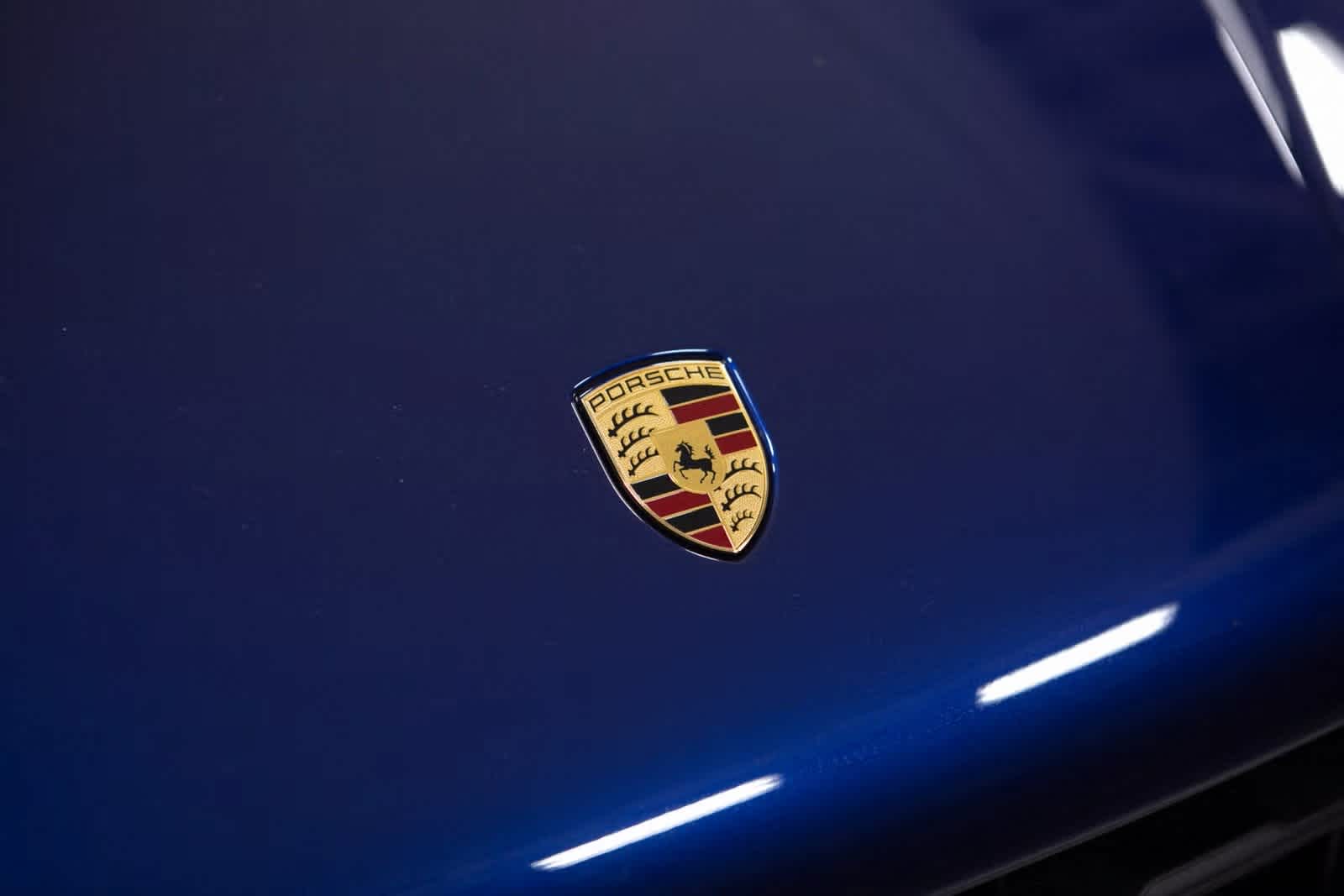 Thumbnail: 2025 Porsche Macan - 32