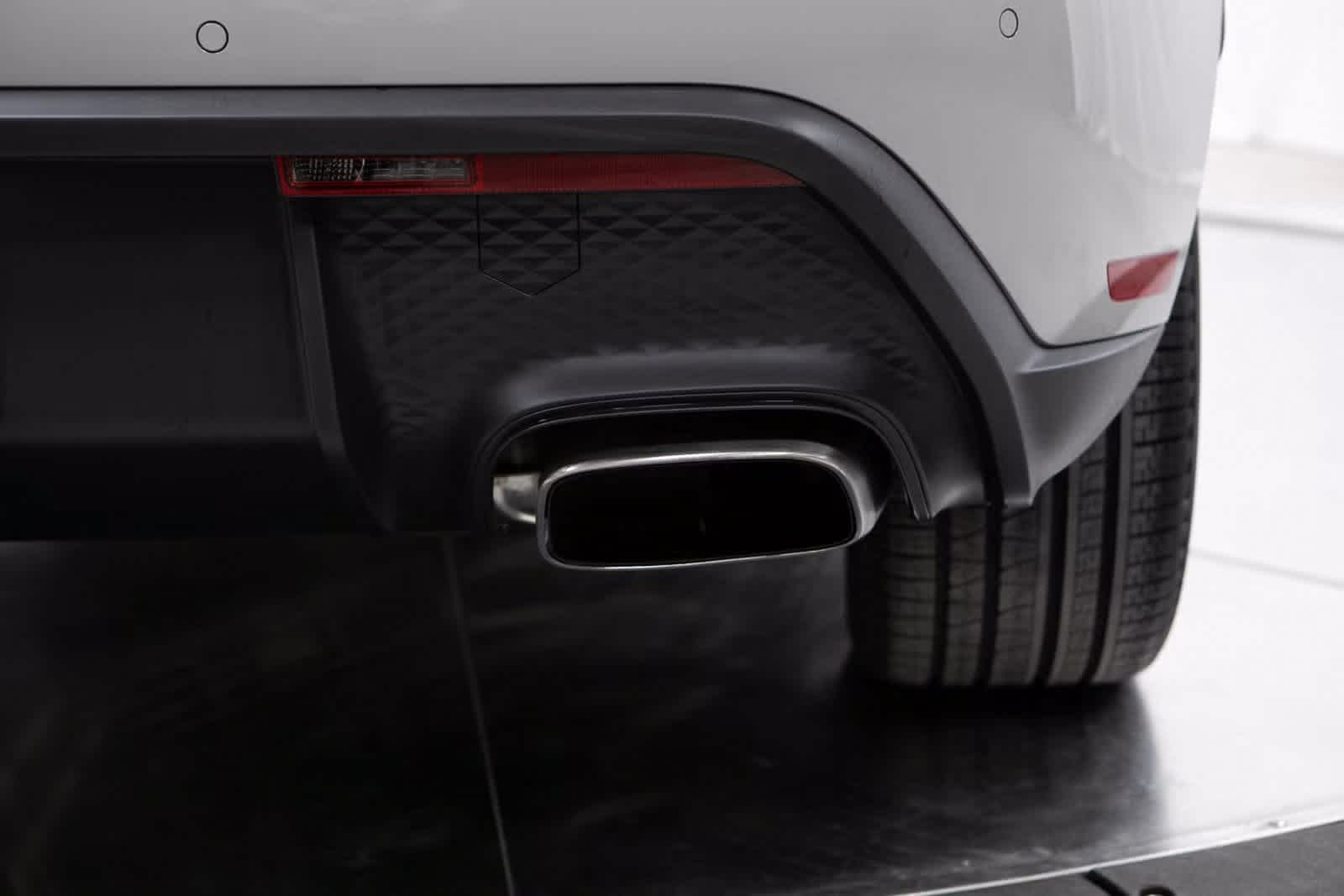 Thumbnail: 2025 Porsche Macan - 38