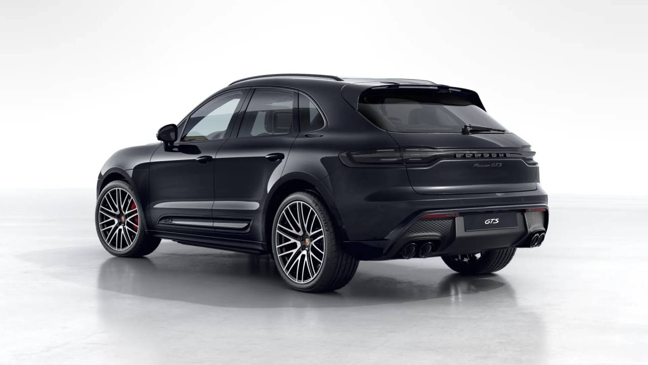 Thumbnail: 2026 Porsche Macan - 3