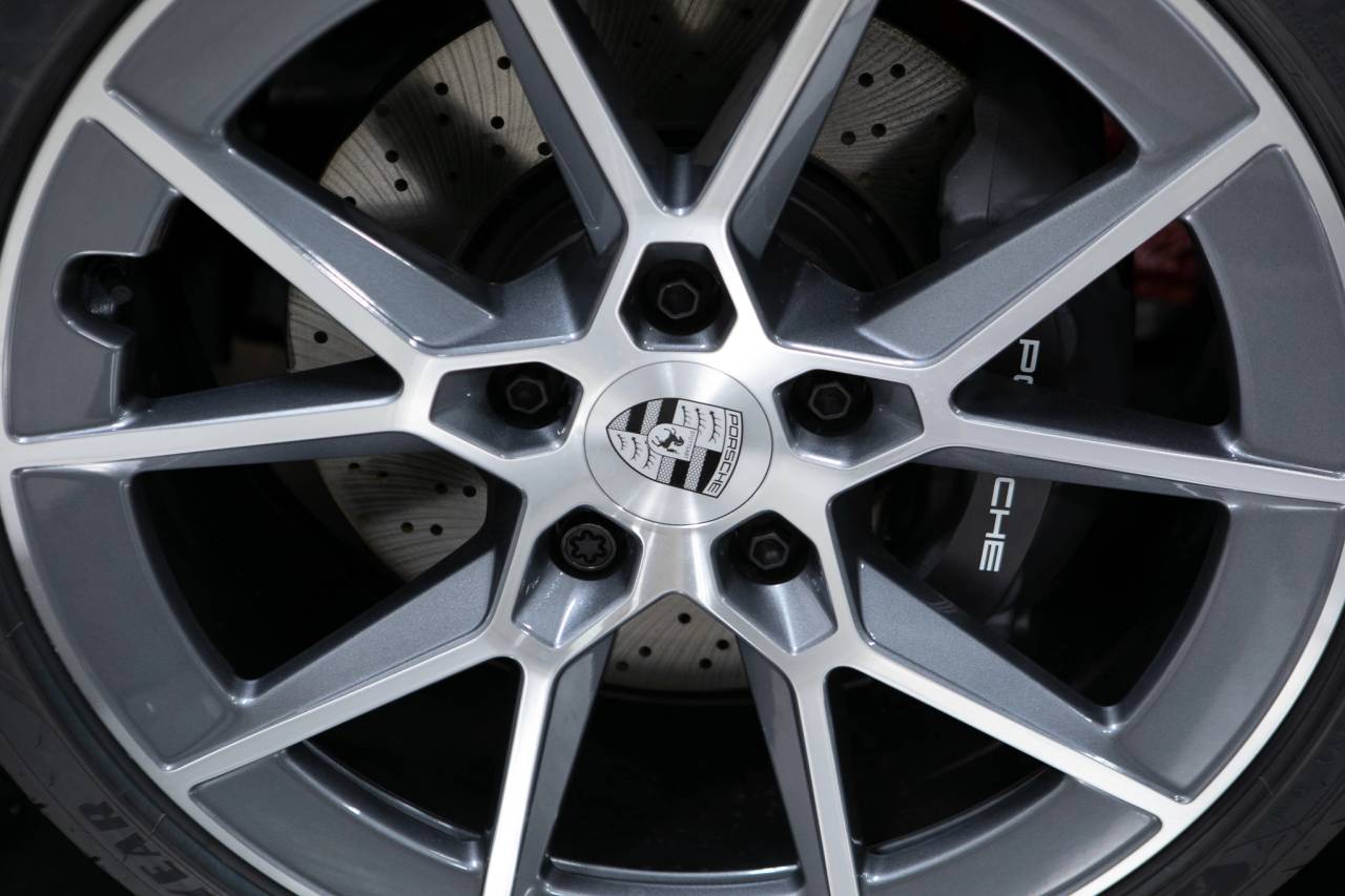 Thumbnail: 2026 Porsche 911 - 11