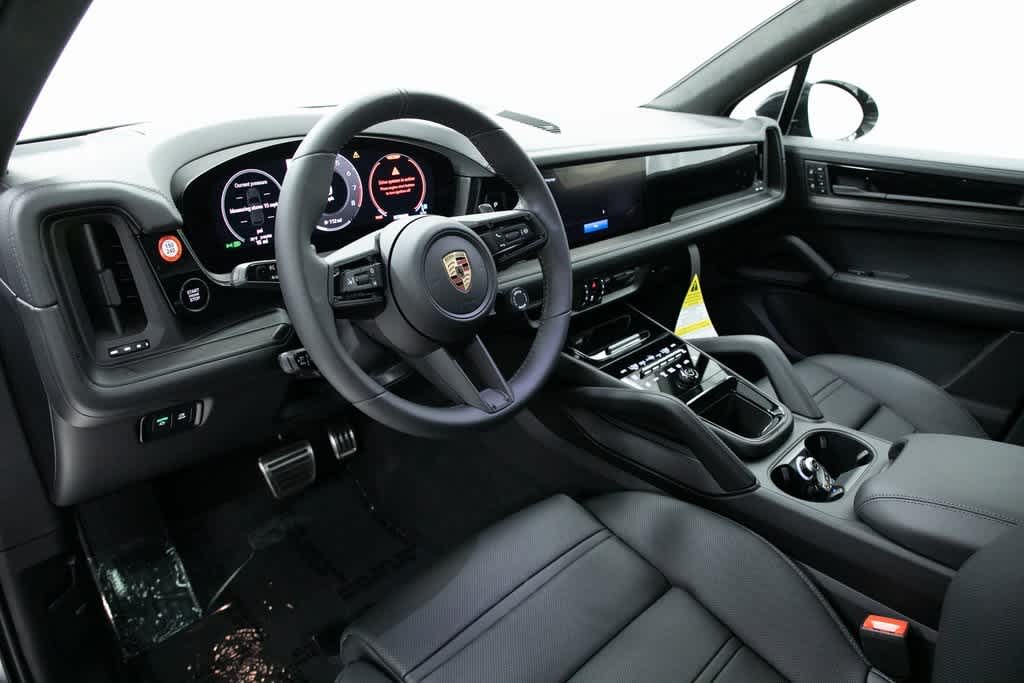 Thumbnail: 2025 Porsche Cayenne - 4