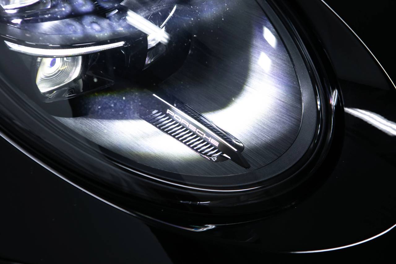 Thumbnail: 2026 Porsche 911 - 13