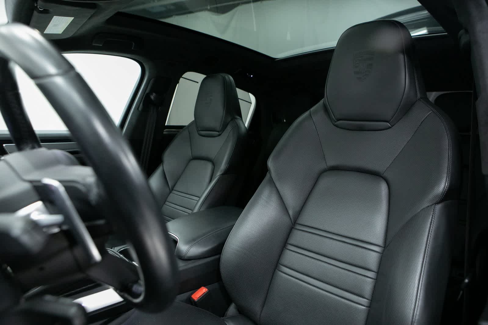 Thumbnail: 2022 Porsche Cayenne - 5