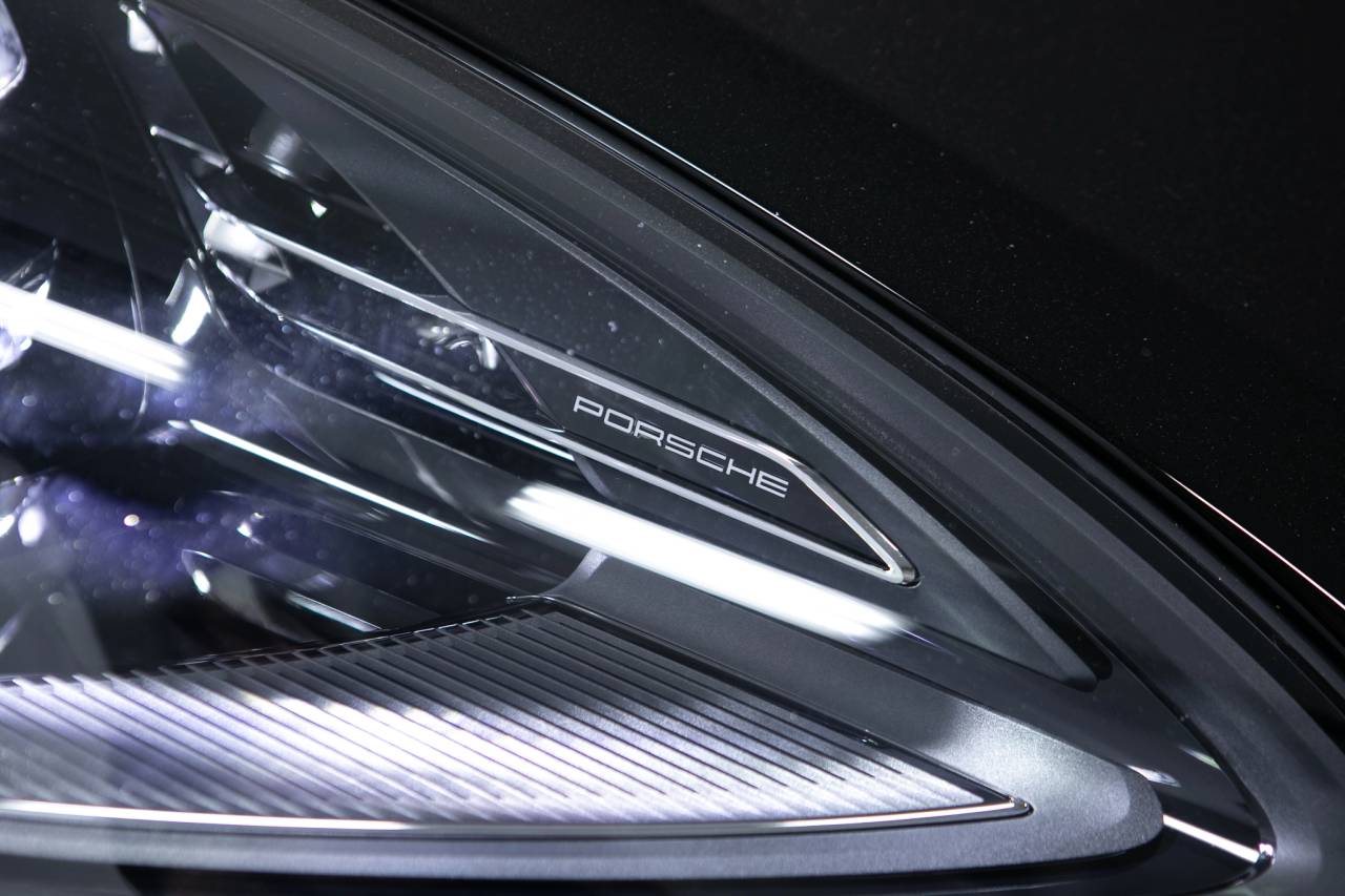 Thumbnail: 2026 Porsche Macan - 13