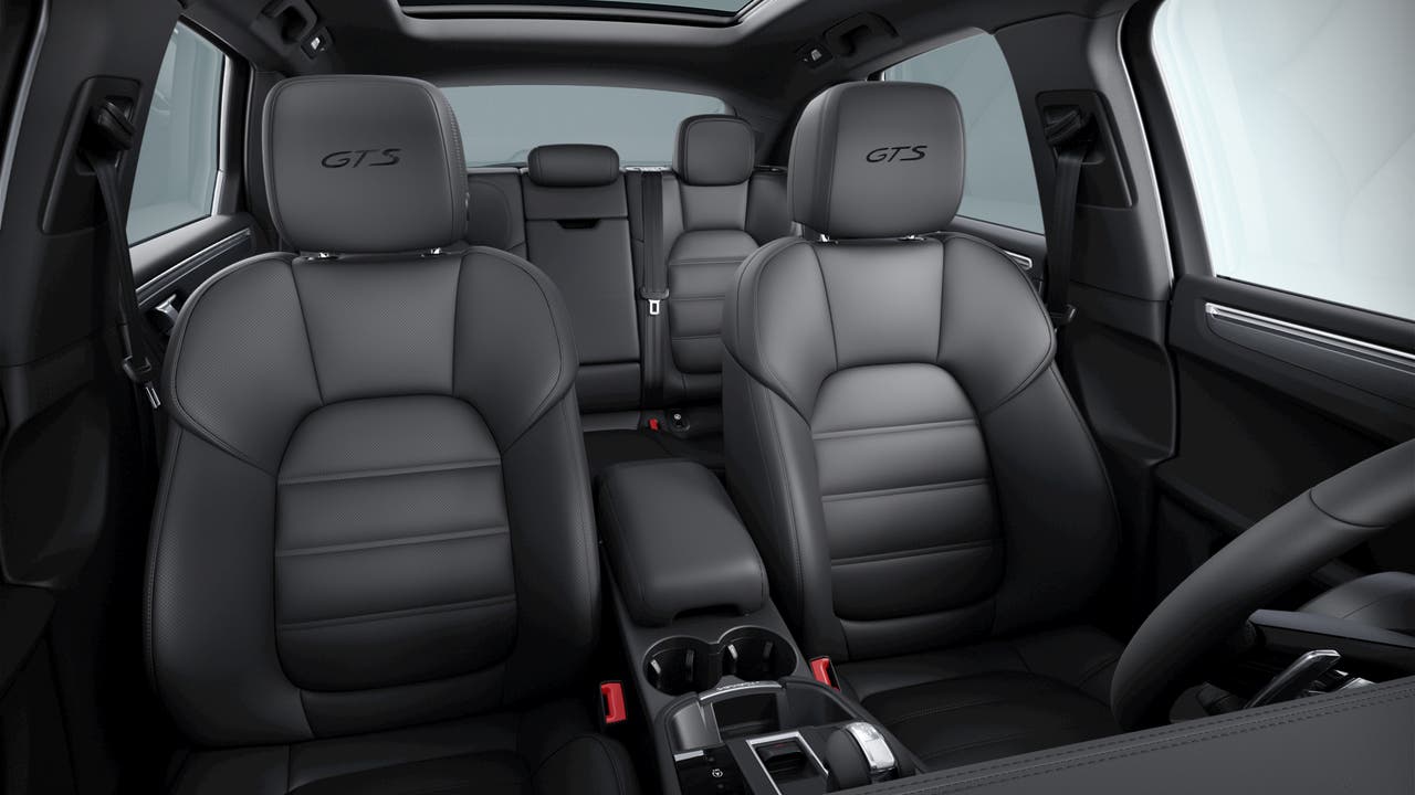 Thumbnail: 2026 Porsche Macan - 10