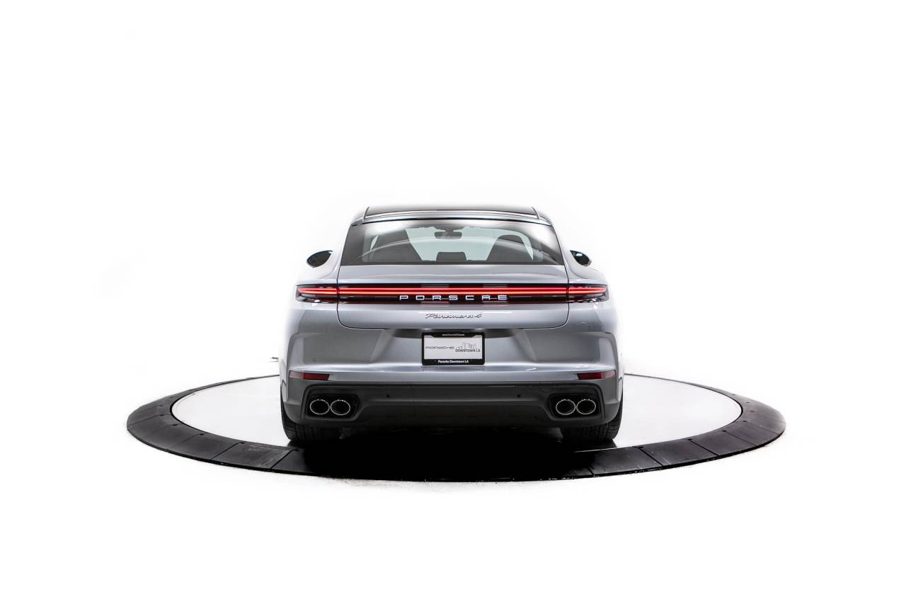 Thumbnail: 2026 Porsche Panamera - 6