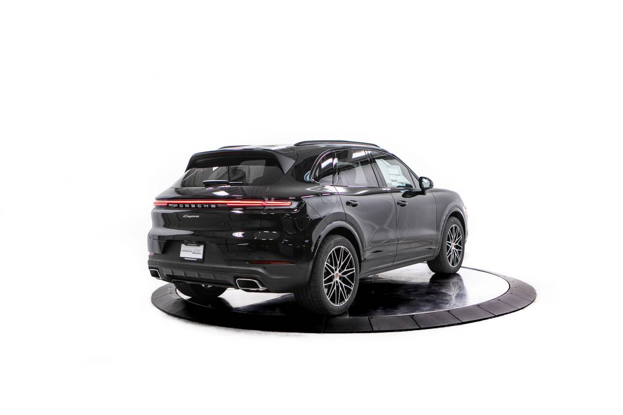 Thumbnail: 2026 Porsche Cayenne - 7