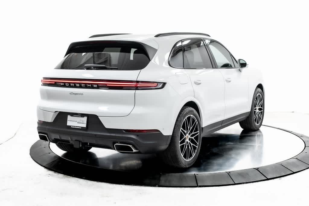 Thumbnail: 2025 Porsche Cayenne - 7