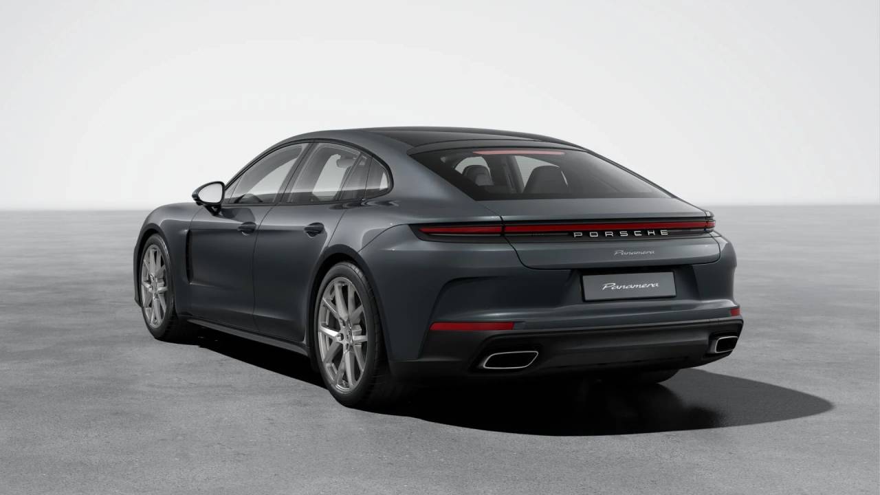 2026 Porsche Panamera 4 photo 2