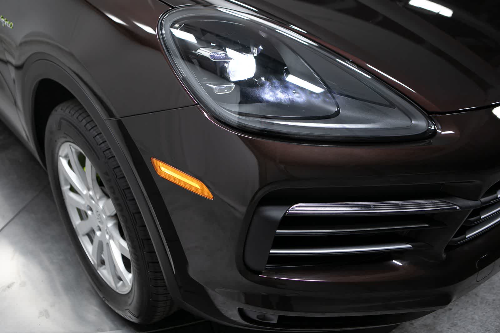 Thumbnail: 2023 Porsche Cayenne - 12