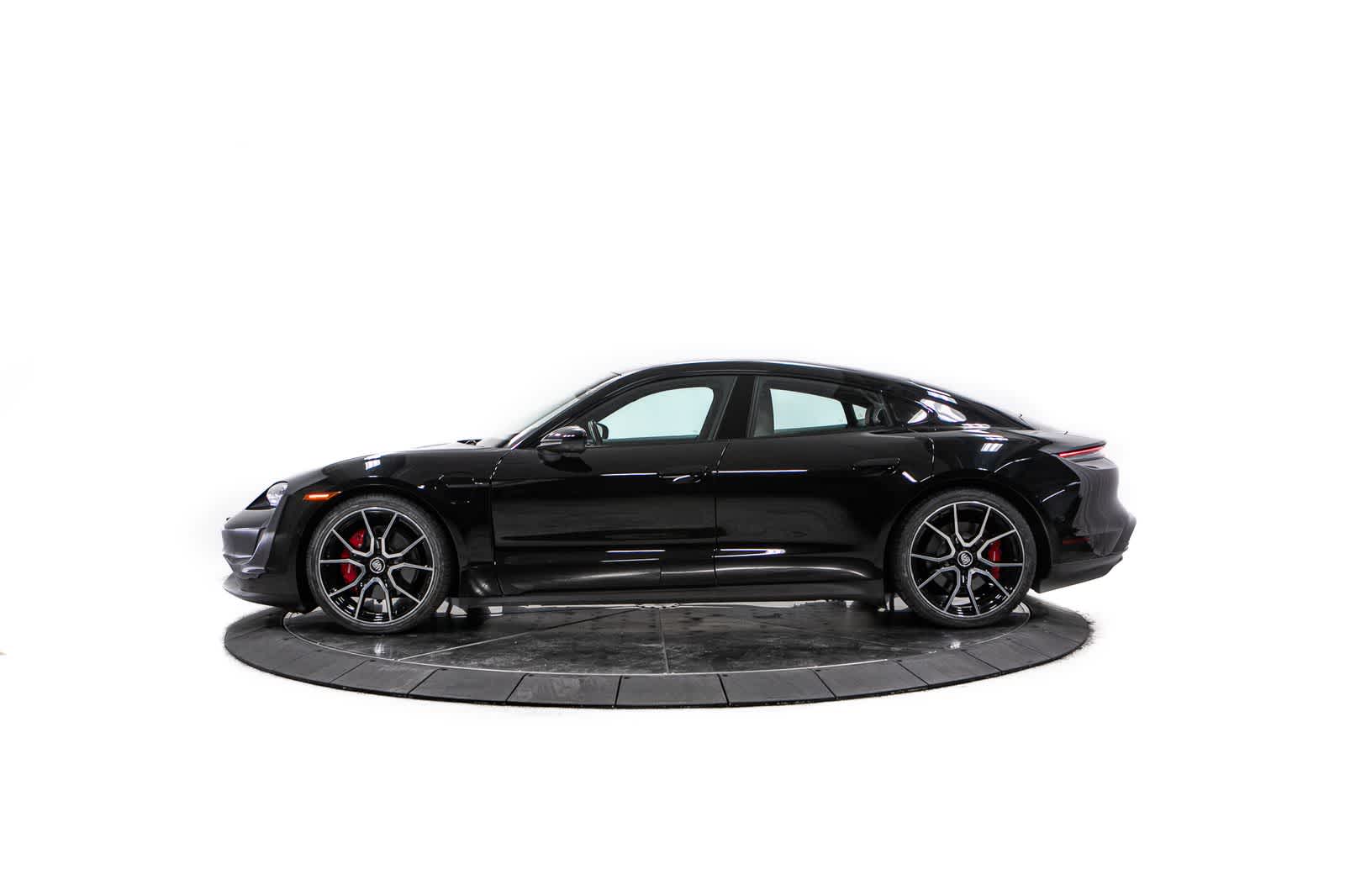 Thumbnail: 2024 Porsche Taycan - 2