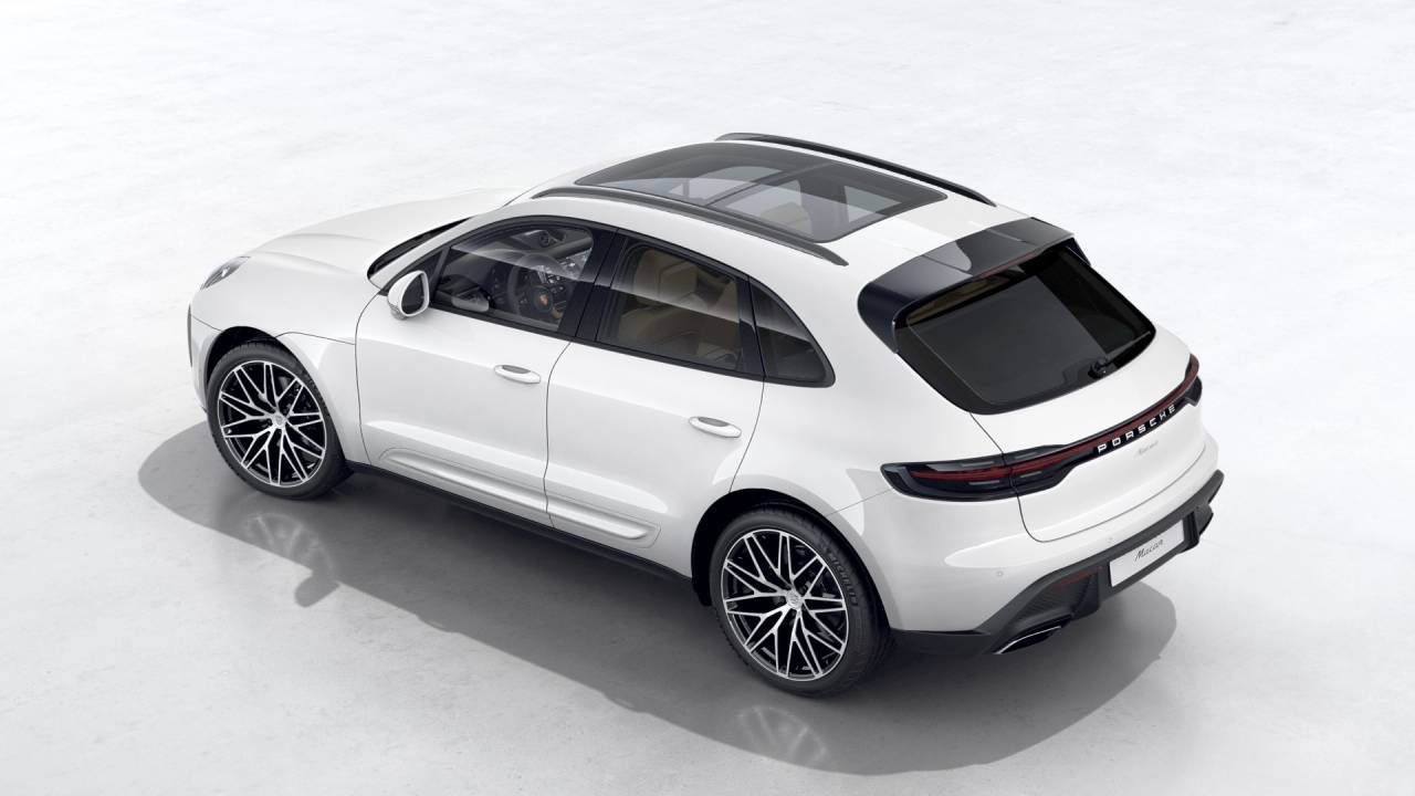 Thumbnail: 2026 Porsche Macan - 4