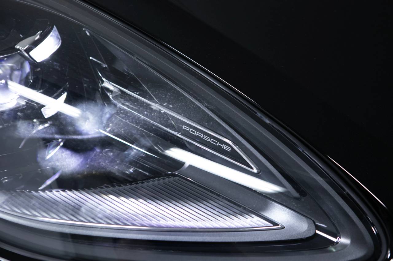 Thumbnail: 2026 Porsche Macan - 13