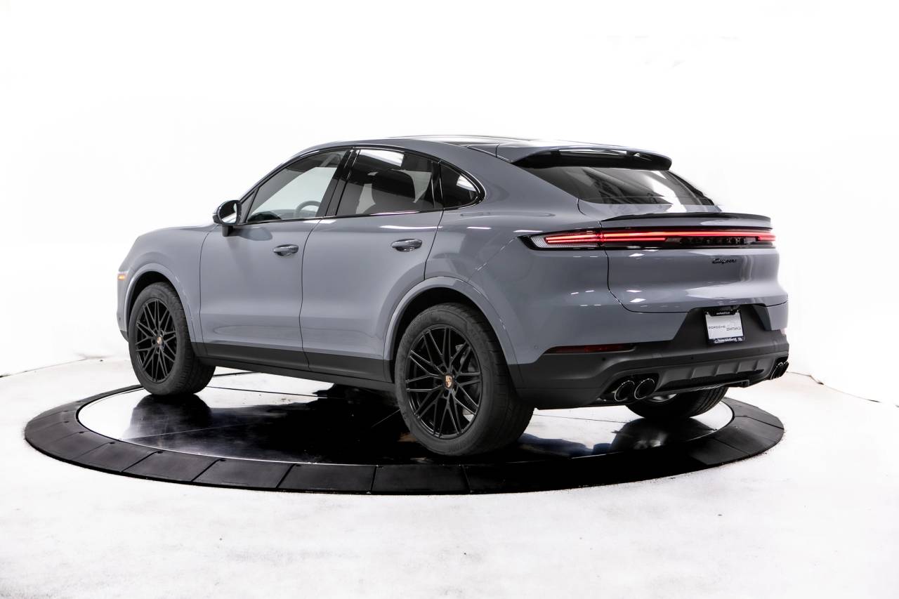 2026 Porsche Cayenne Coupe photo 3