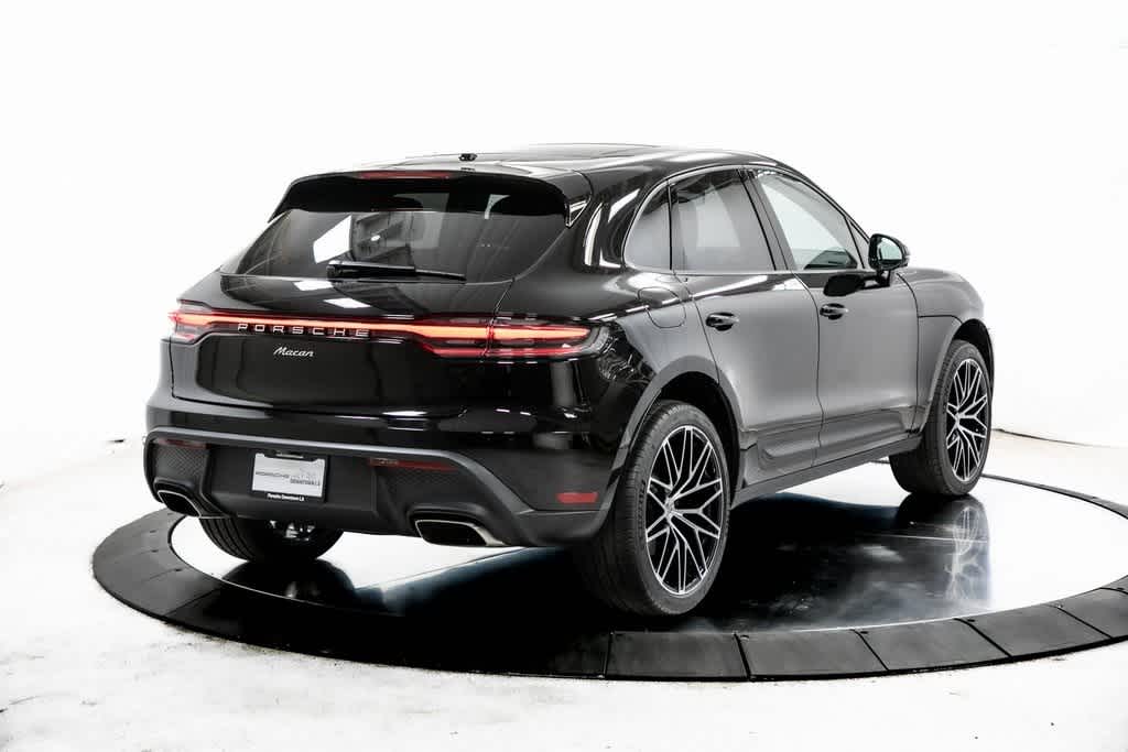 Thumbnail: 2025 Porsche Macan - 7