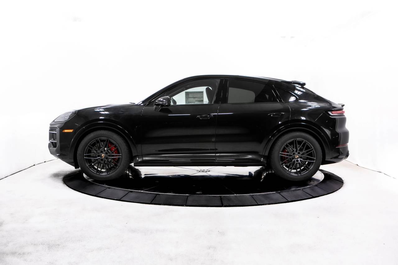 2026 Porsche Cayenne Coupe GTS photo 2