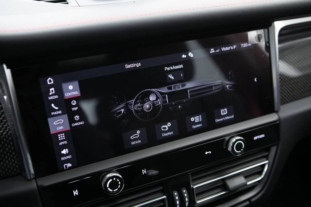 Thumbnail: 2026 Porsche Macan - 15