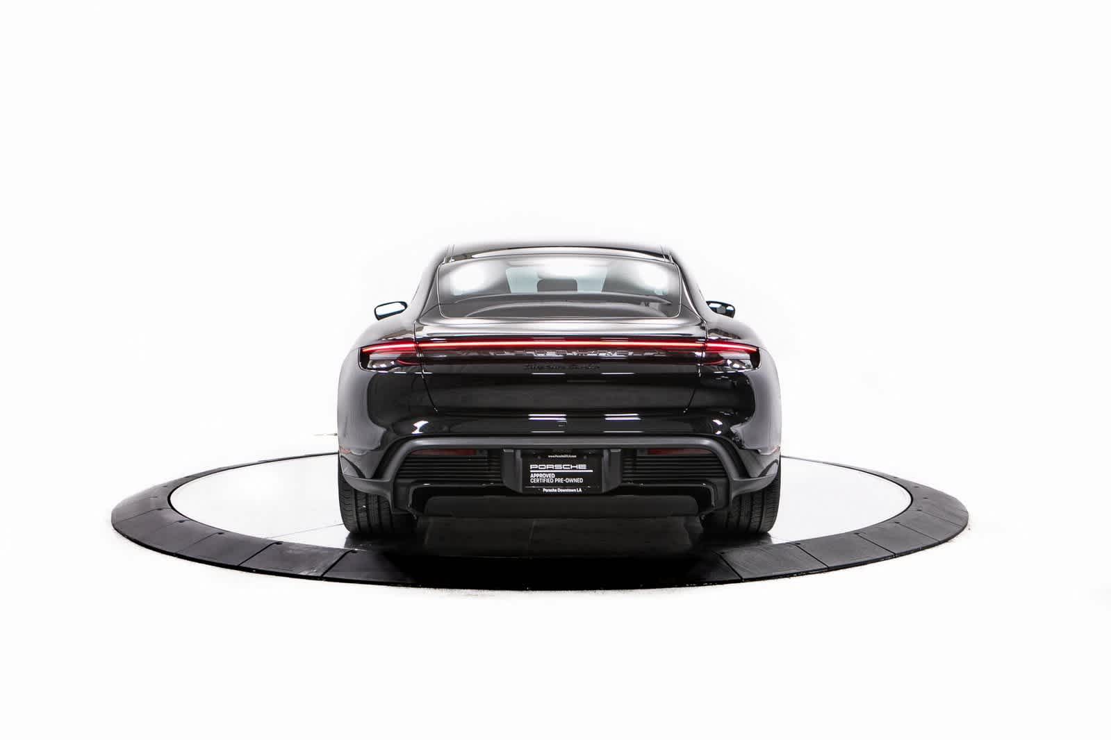 Thumbnail: 2022 Porsche Taycan - 6