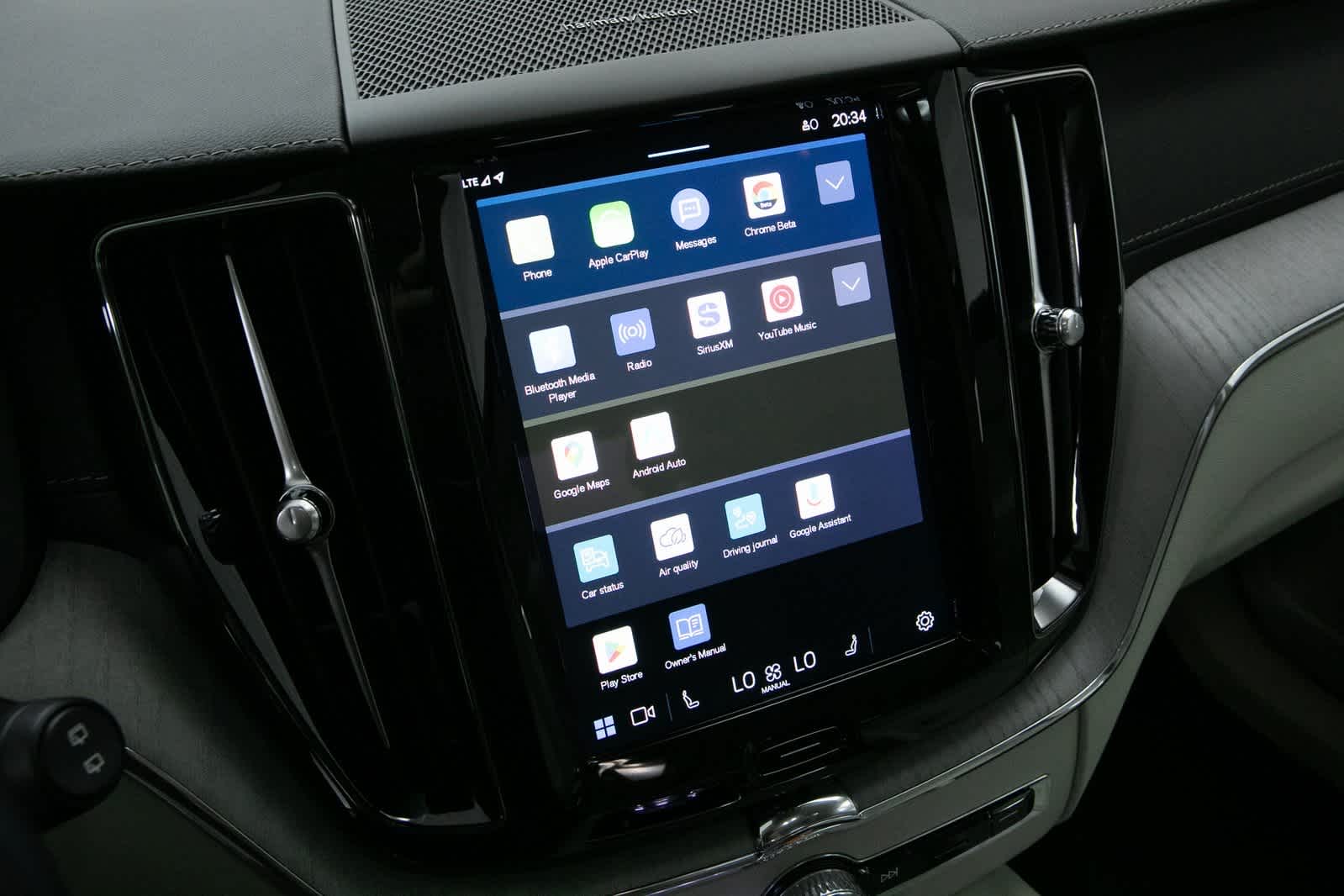 Thumbnail: 2024 Volvo XC60 - 15