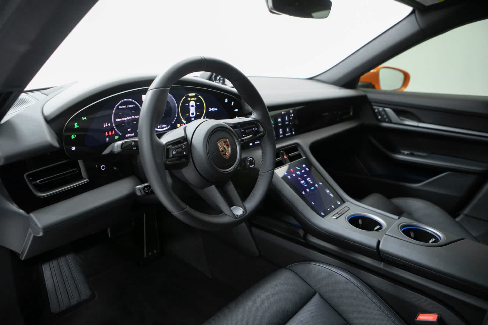 Thumbnail: 2025 Porsche Taycan - 4