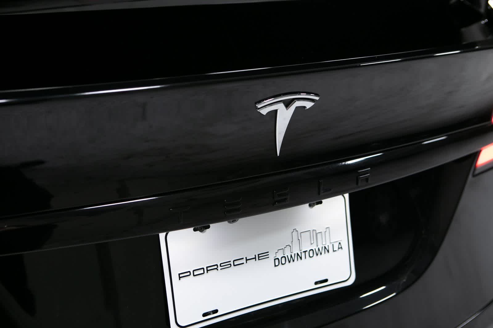 Thumbnail: 2022 Tesla Model X - 33