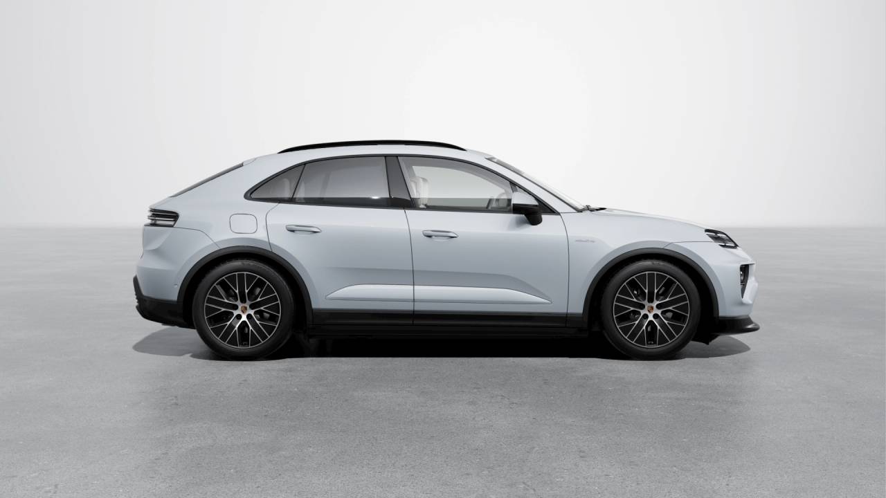 Thumbnail: 2026 Porsche Macan - 6