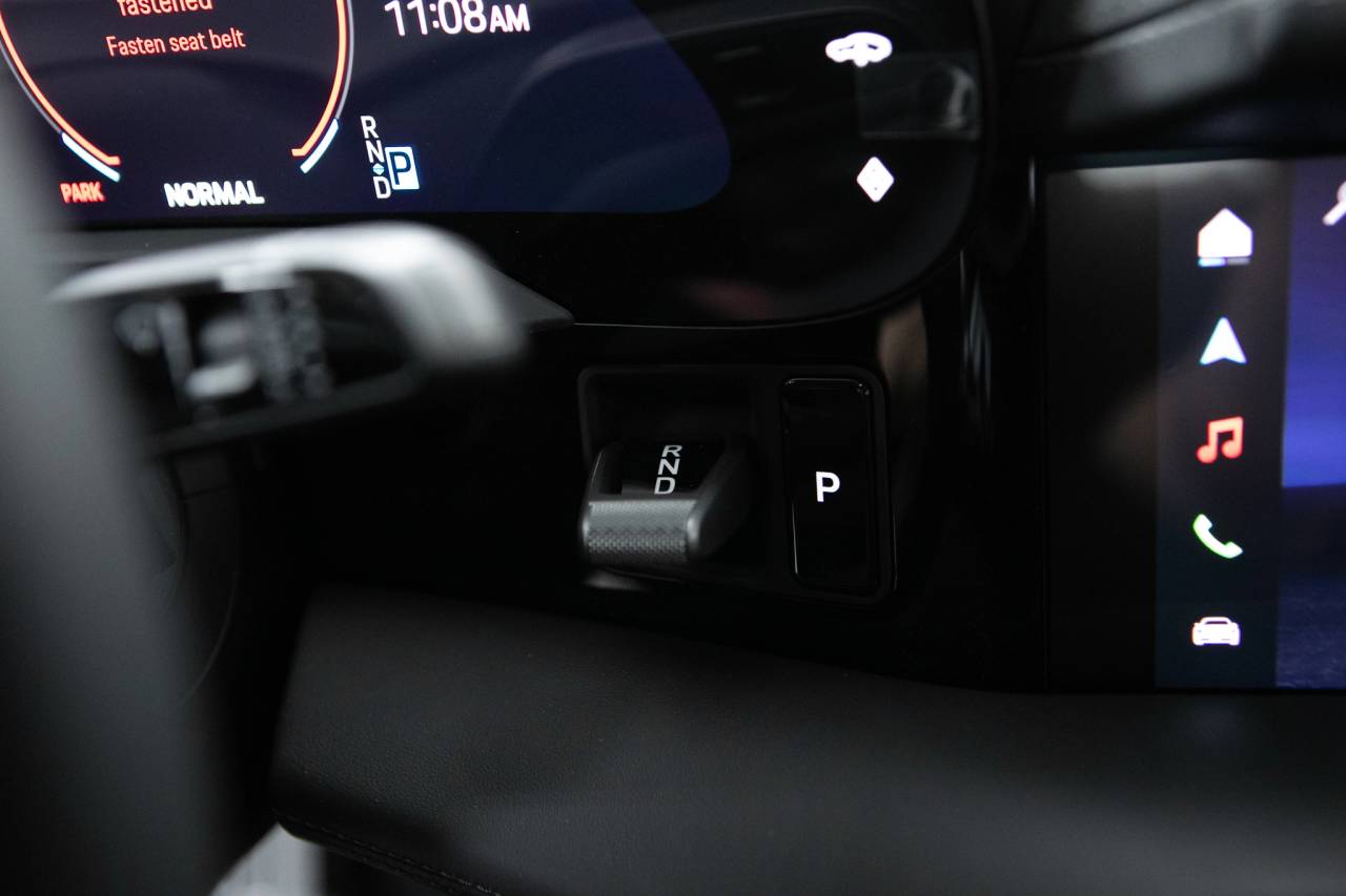 Thumbnail: 2026 Porsche Taycan - 31