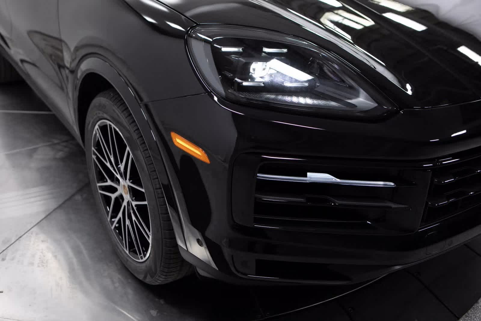 Thumbnail: 2025 Porsche Cayenne - 12