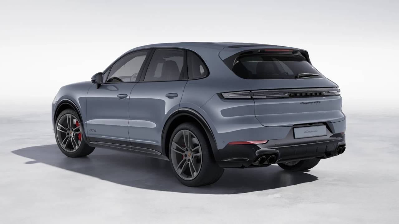 2026 Porsche Cayenne GTS photo 2