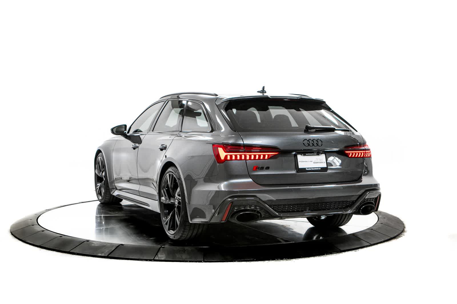 Thumbnail: 2023 Audi RS 6 - 3