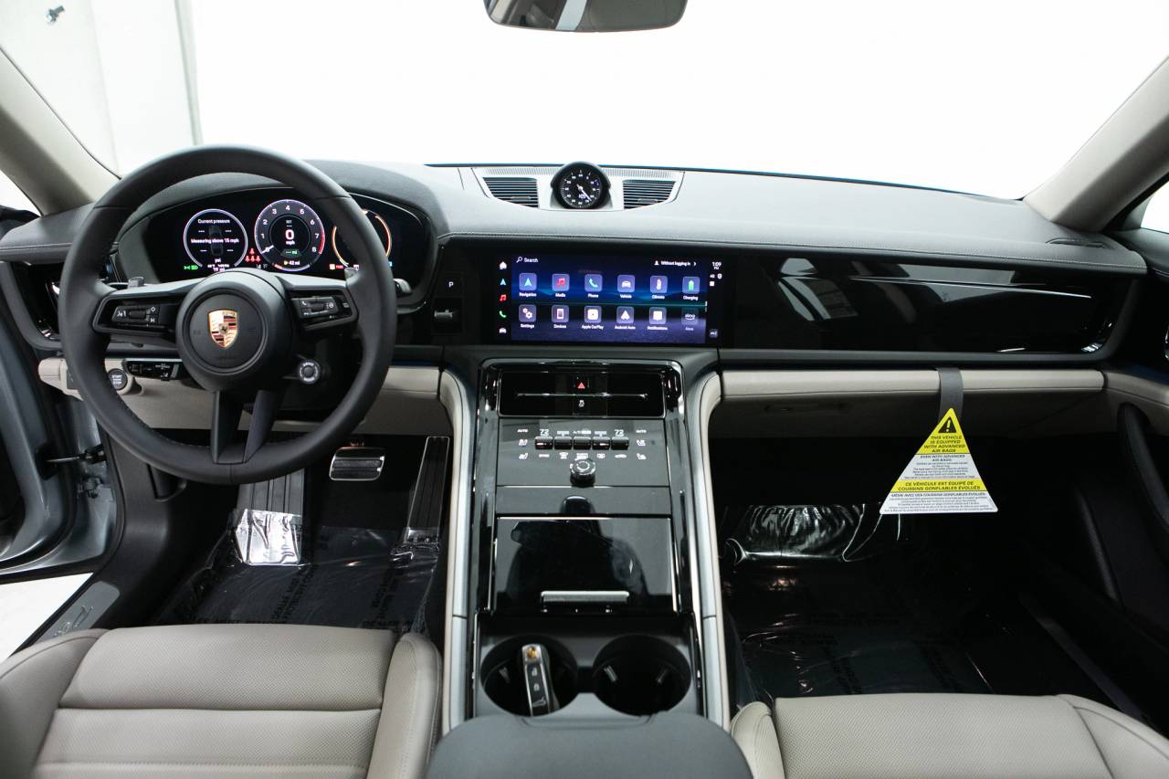 Thumbnail: 2026 Porsche Panamera - 20