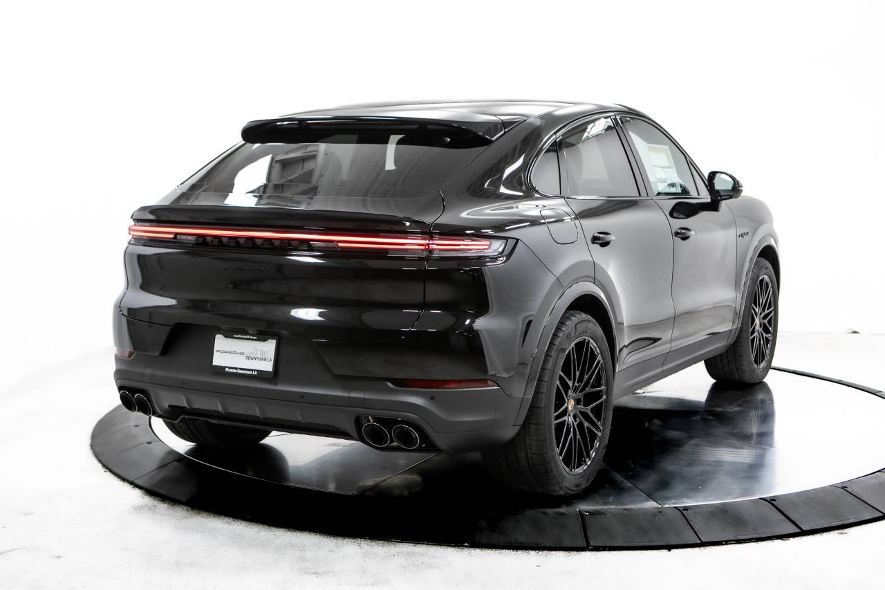 Thumbnail: 2025 Porsche Cayenne - 5