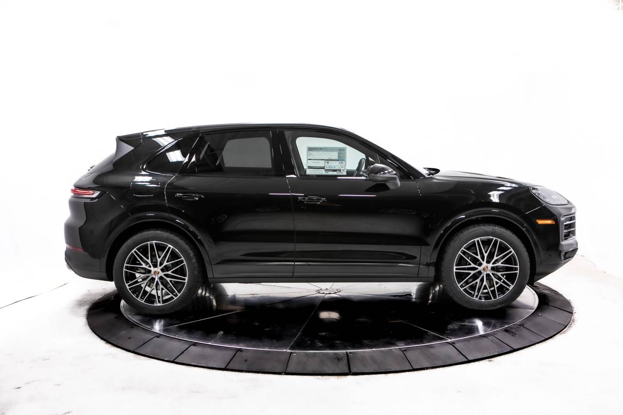 Thumbnail: 2026 Porsche Cayenne - 8