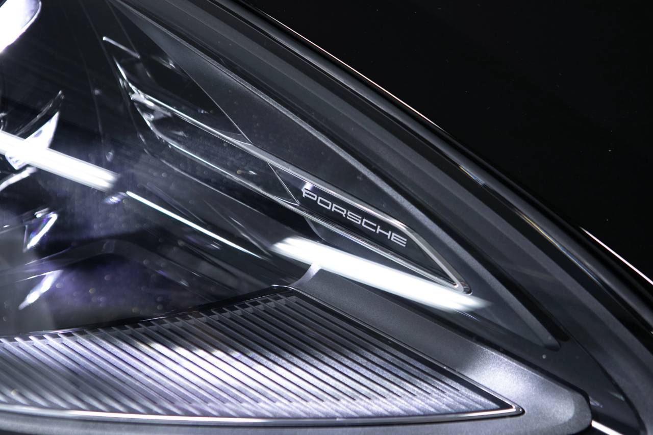 Thumbnail: 2026 Porsche Macan - 13