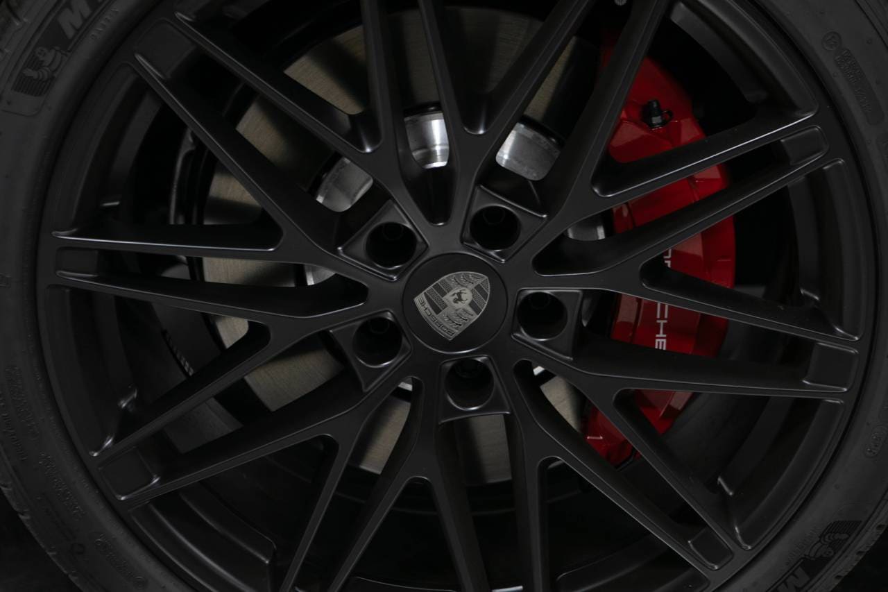 Thumbnail: 2025 Porsche Macan - 11