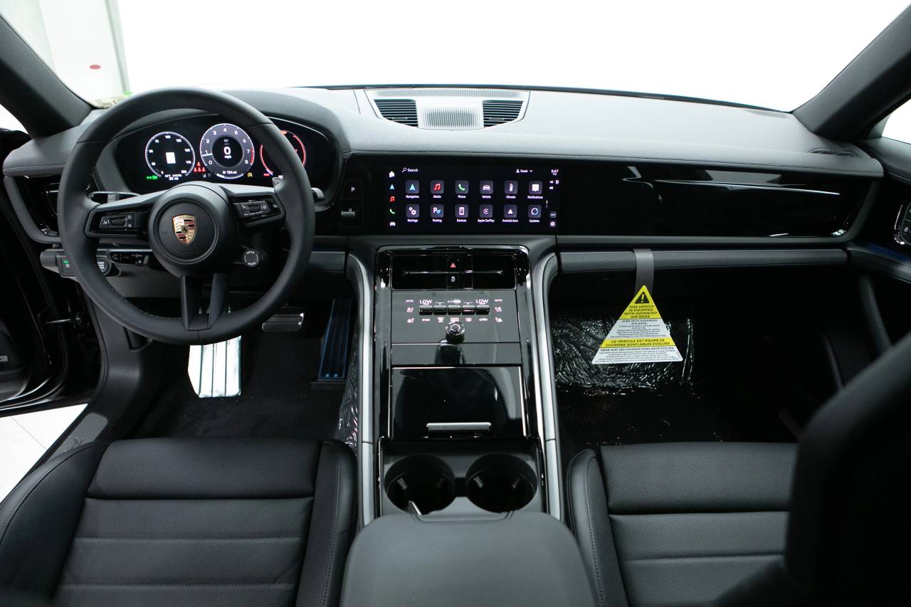 Thumbnail: 2025 Porsche Panamera - 9