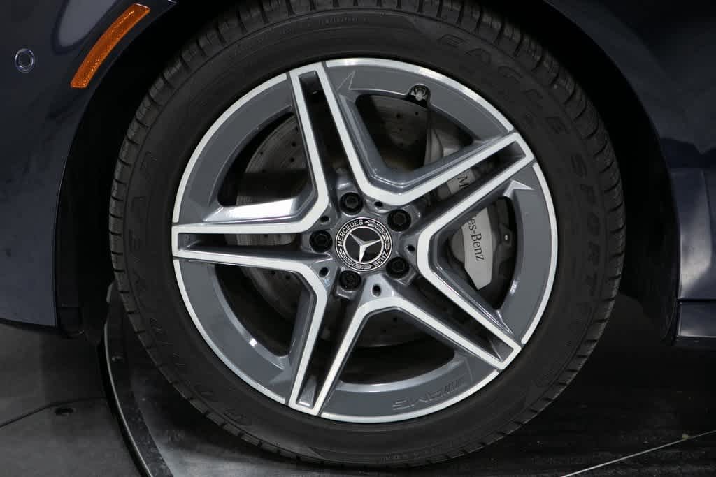 Thumbnail: 2022 Mercedes-Benz E-Class - 11