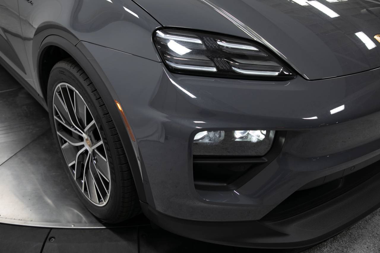 Thumbnail: 2025 Porsche Macan - 14