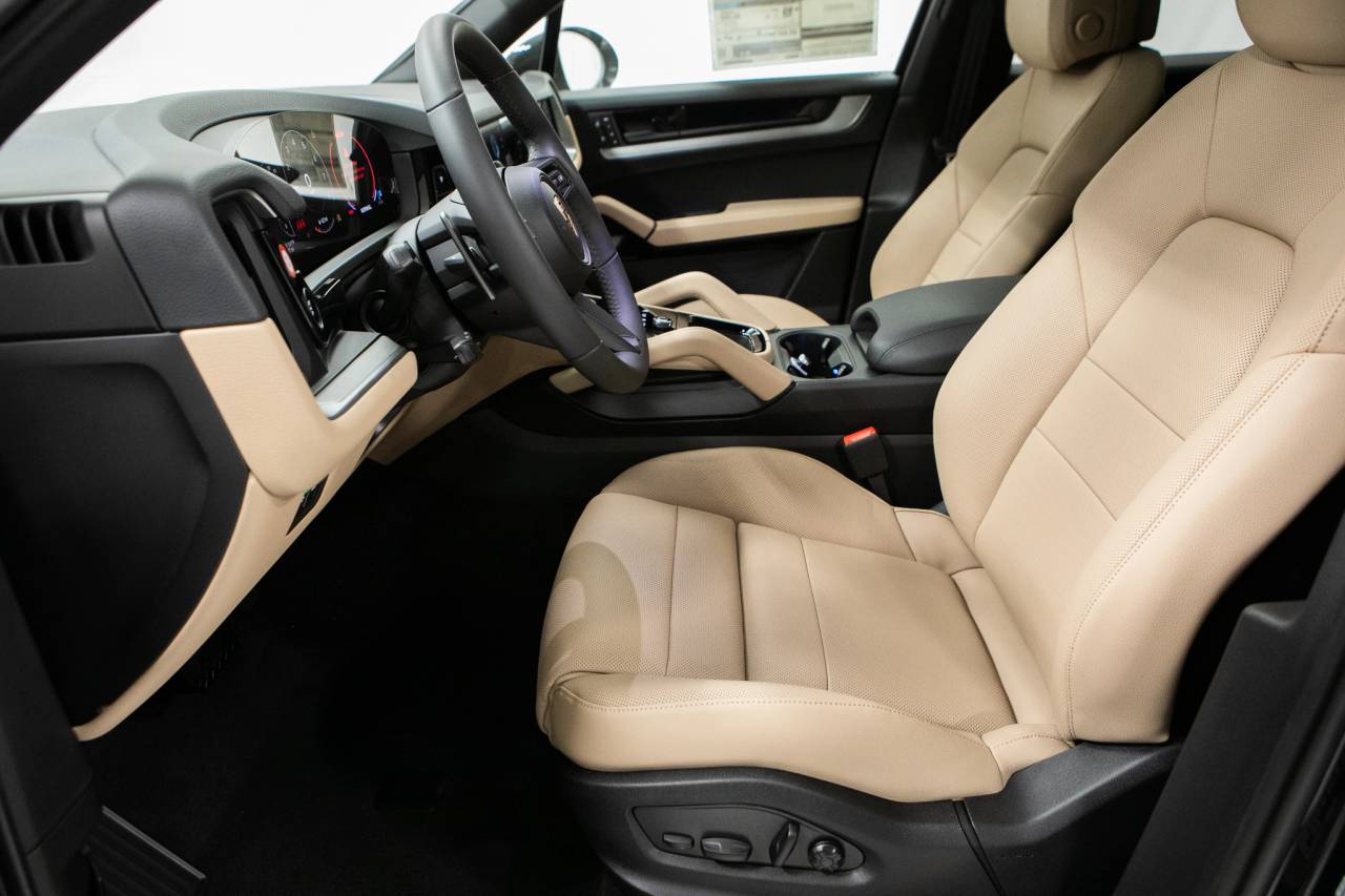 Thumbnail: 2026 Porsche Cayenne - 23