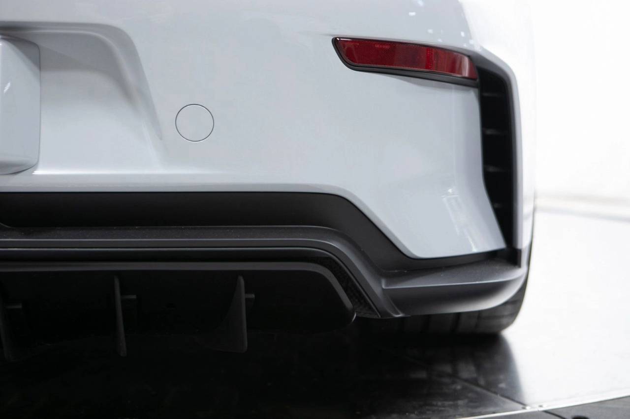 Thumbnail: 2026 Porsche 911 - 32