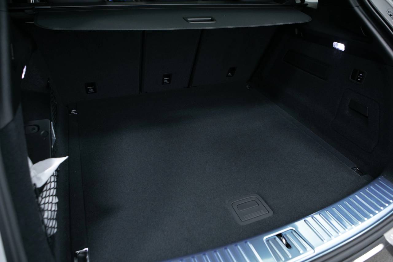 Thumbnail: 2026 Porsche Cayenne - 39