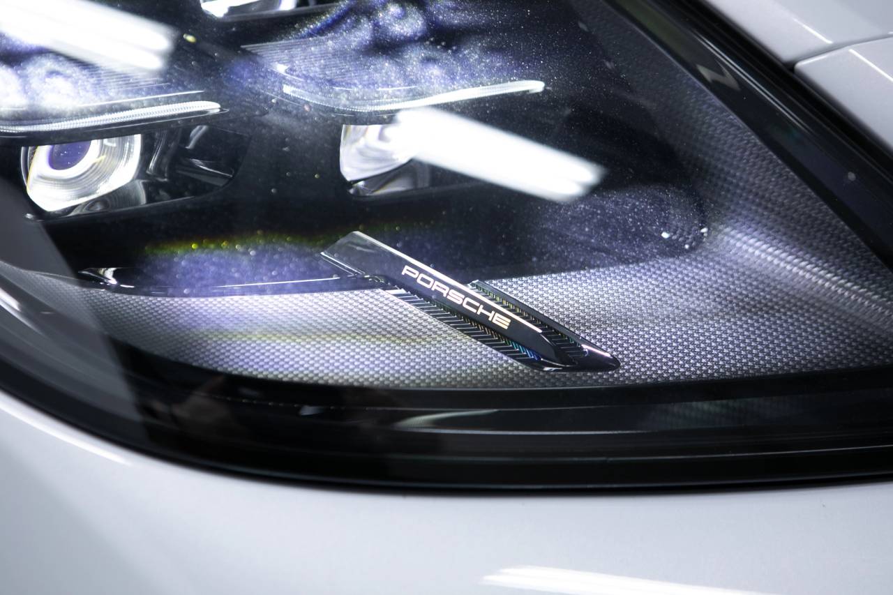 Thumbnail: 2026 Porsche Panamera - 13