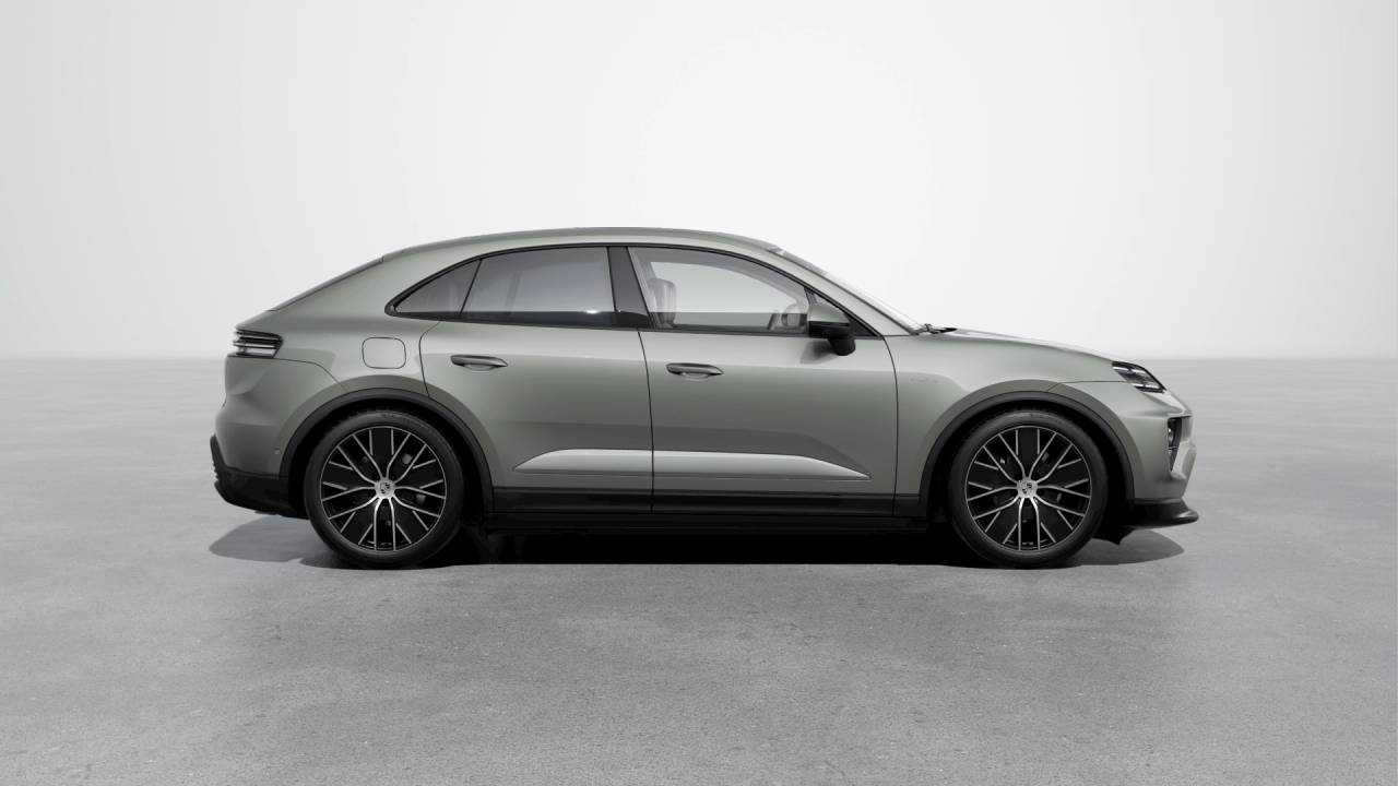 Thumbnail: 2026 Porsche Macan - 6