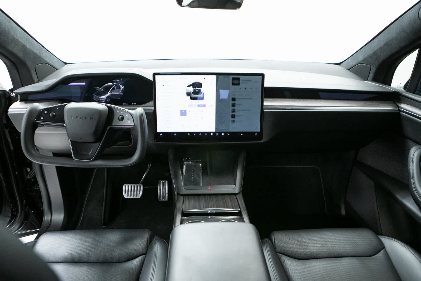 Thumbnail: 2022 Tesla Model X - 13